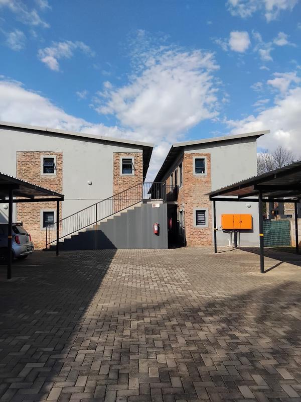 To Let 2 Bedroom Property for Rent in Die Bult North West